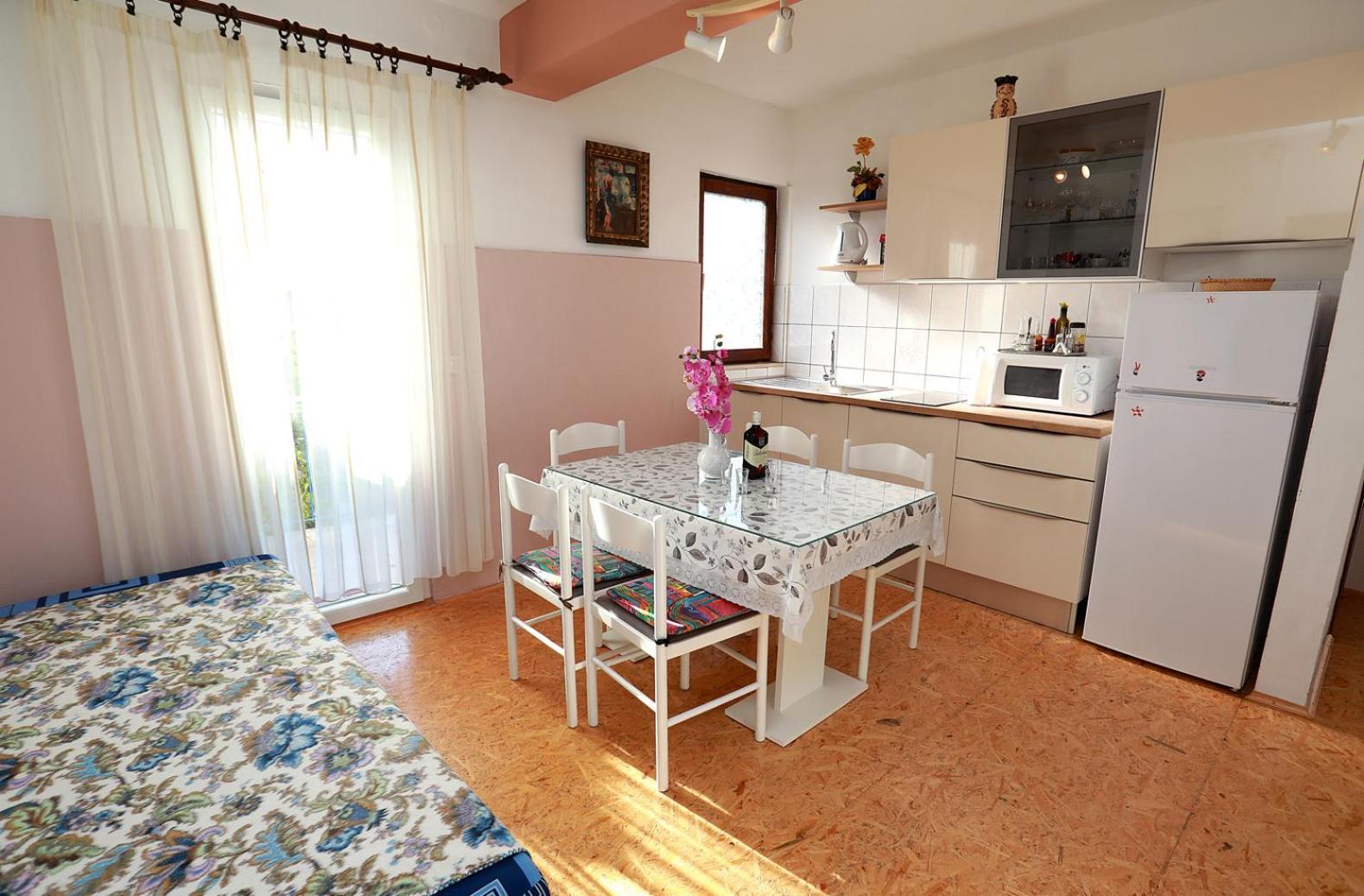 טרוגיר Apartments Irena מראה חיצוני תמונה