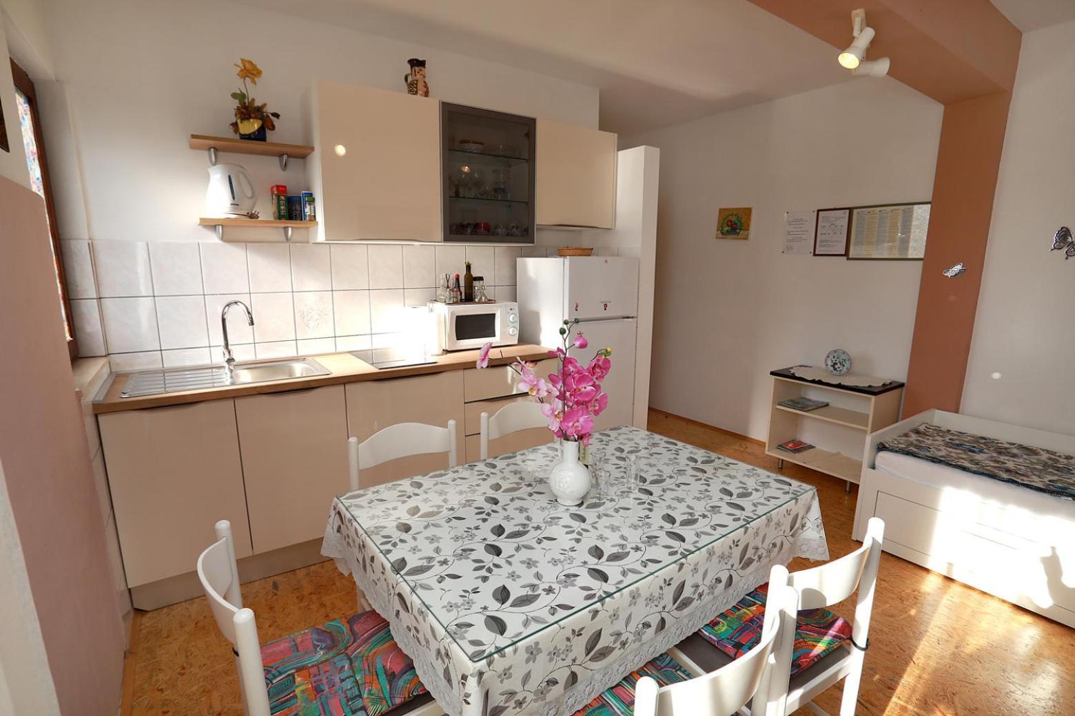 טרוגיר Apartments Irena מראה חיצוני תמונה